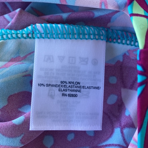 Lands’ End Rash Guard Long Sleeve Tee Shirt NWT - Picture 6 of 7